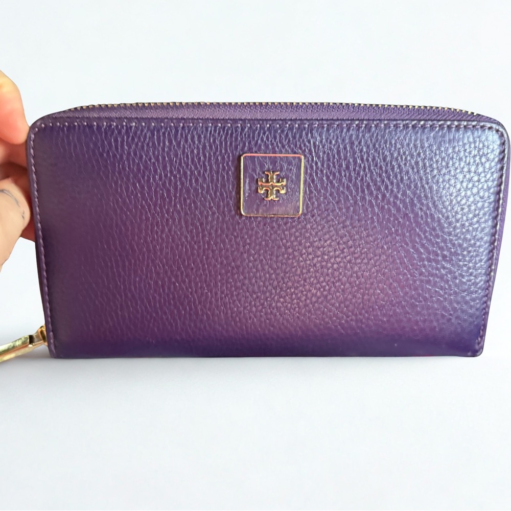 Tory Burch Purple Leather Zip Wallet with Gold Logo